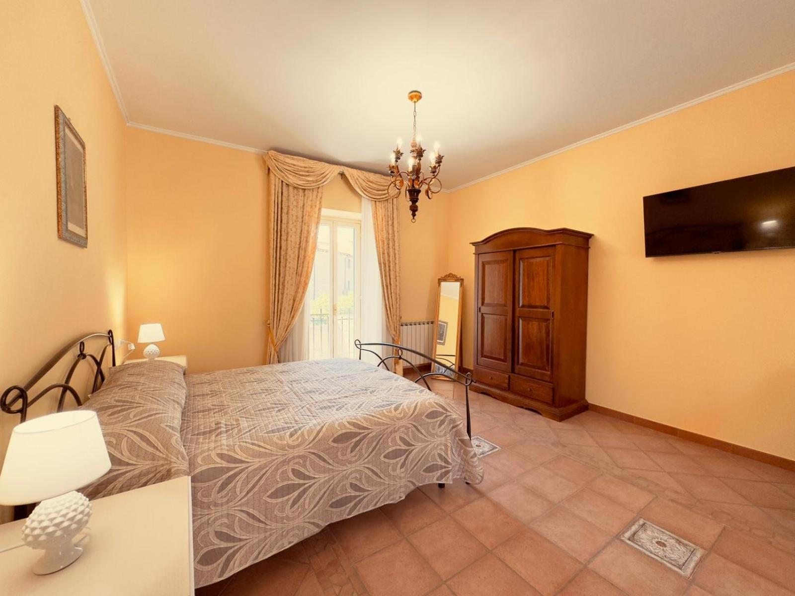 Casa Pepe - Fondi Vertice Rooms Exterior foto