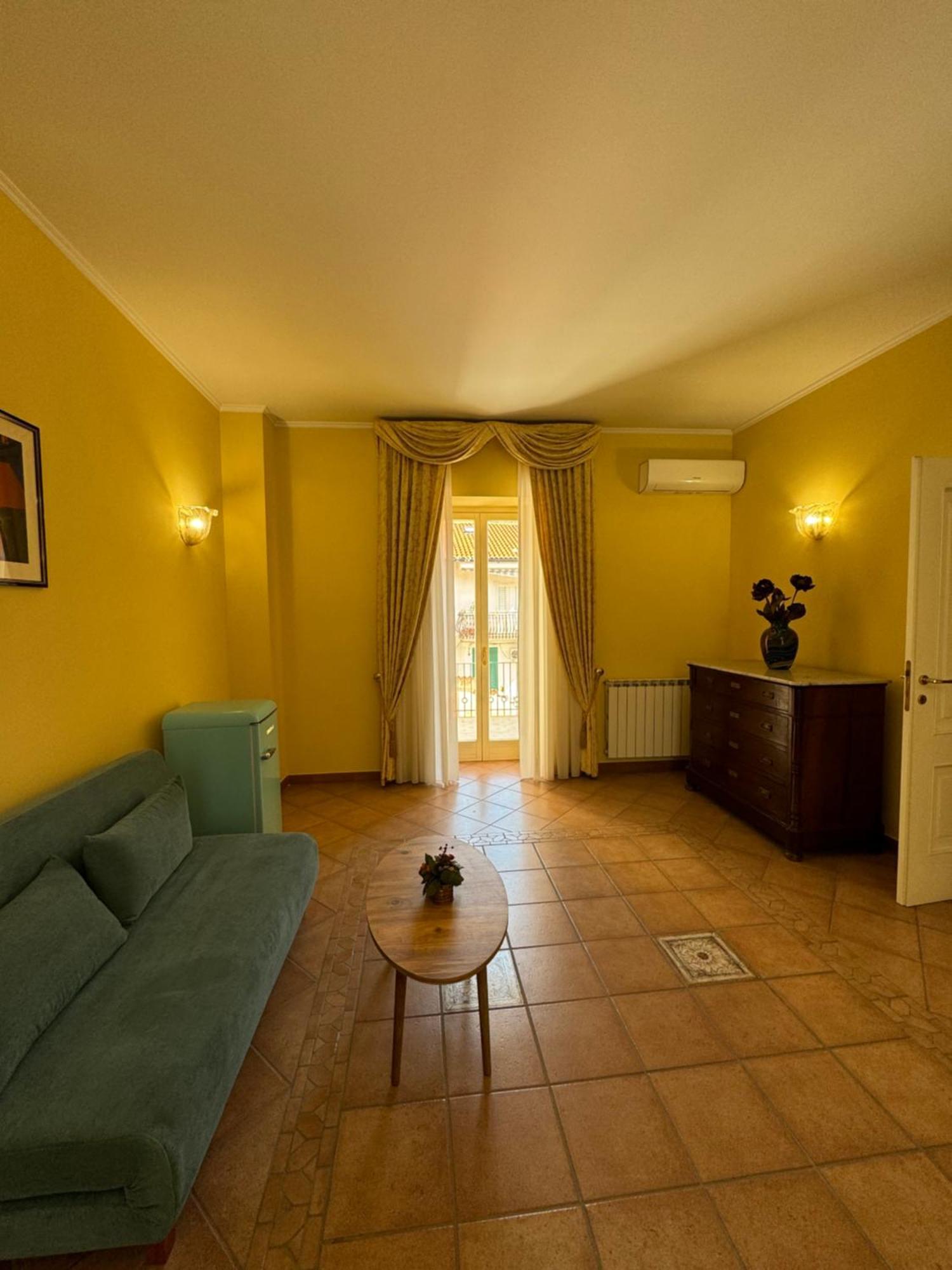 Casa Pepe - Fondi Vertice Rooms Exterior foto