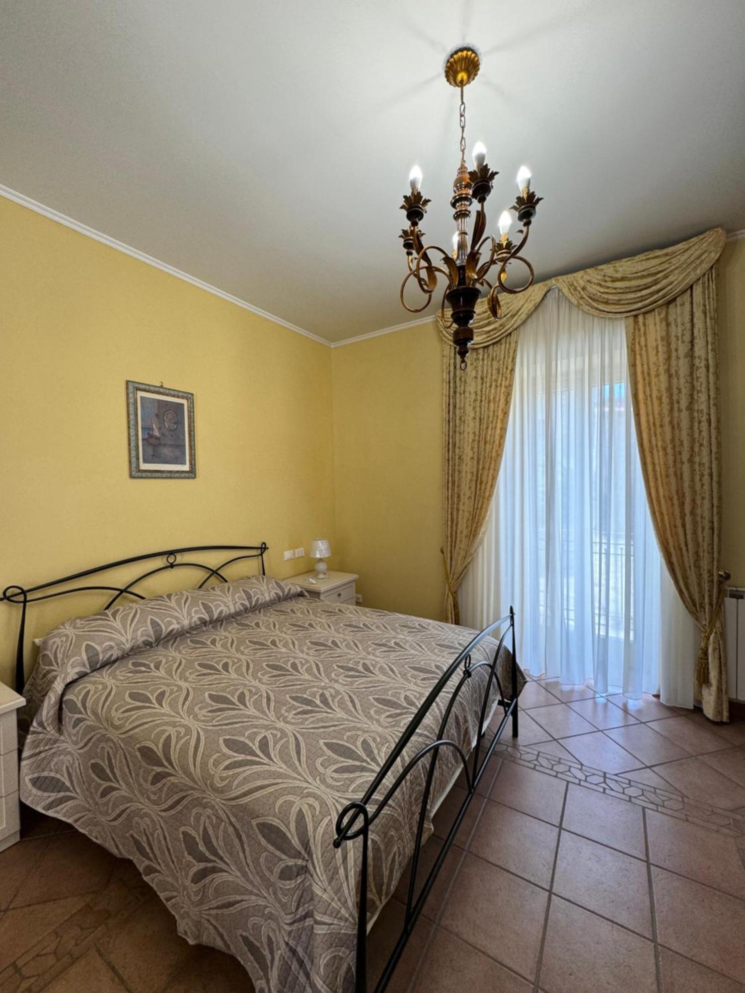 Casa Pepe - Fondi Vertice Rooms Exterior foto