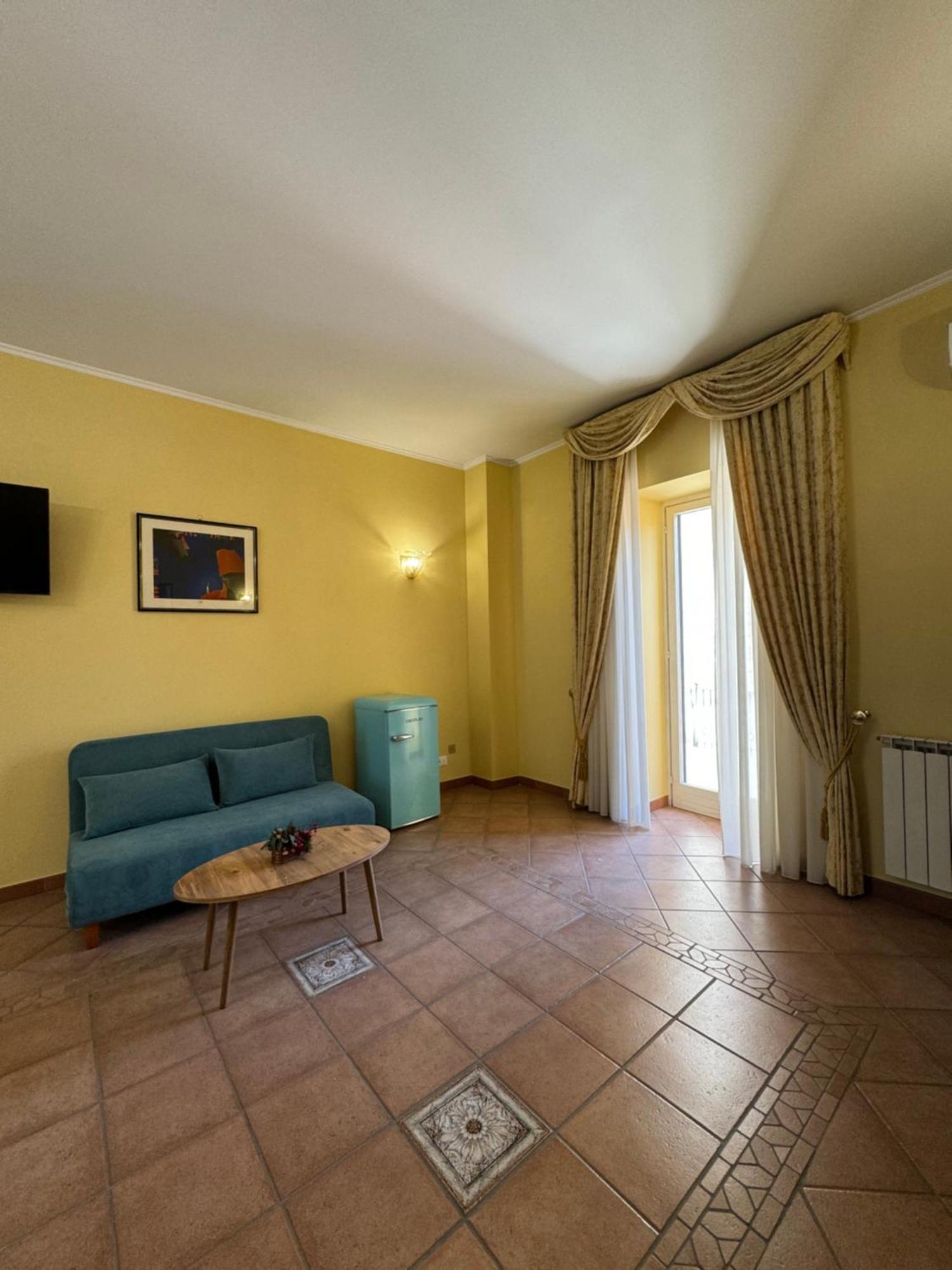 Casa Pepe - Fondi Vertice Rooms Exterior foto